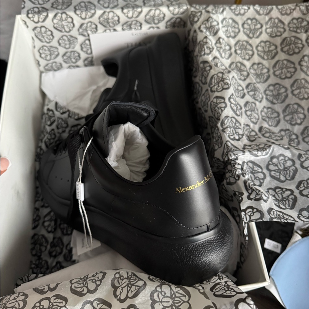 Alexander McQueen Men's Black Sneakers